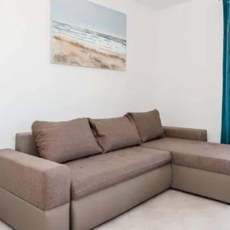 Ana - Two Bedroom A4 *