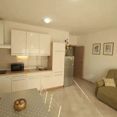 Ana - Two Bedroom A4 Appartamento Srima