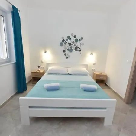 Ana - Two Bedroom A4 アパート *