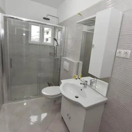 Ana - Two Bedroom A4 * スリマ